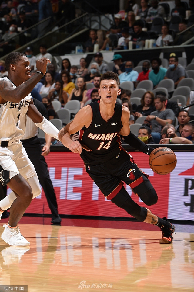 作为一名潜 作为一名潜